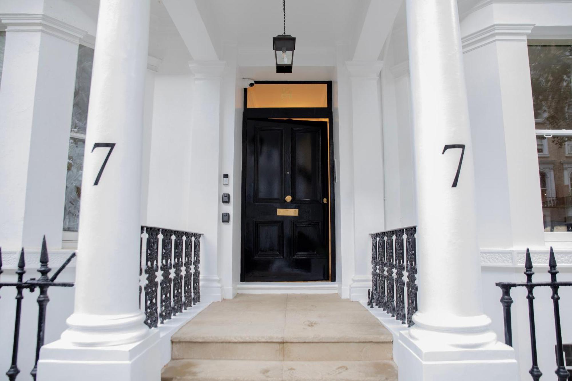 Апарт-отель Gulaid House Knightsbridge By Bob W Лондон
