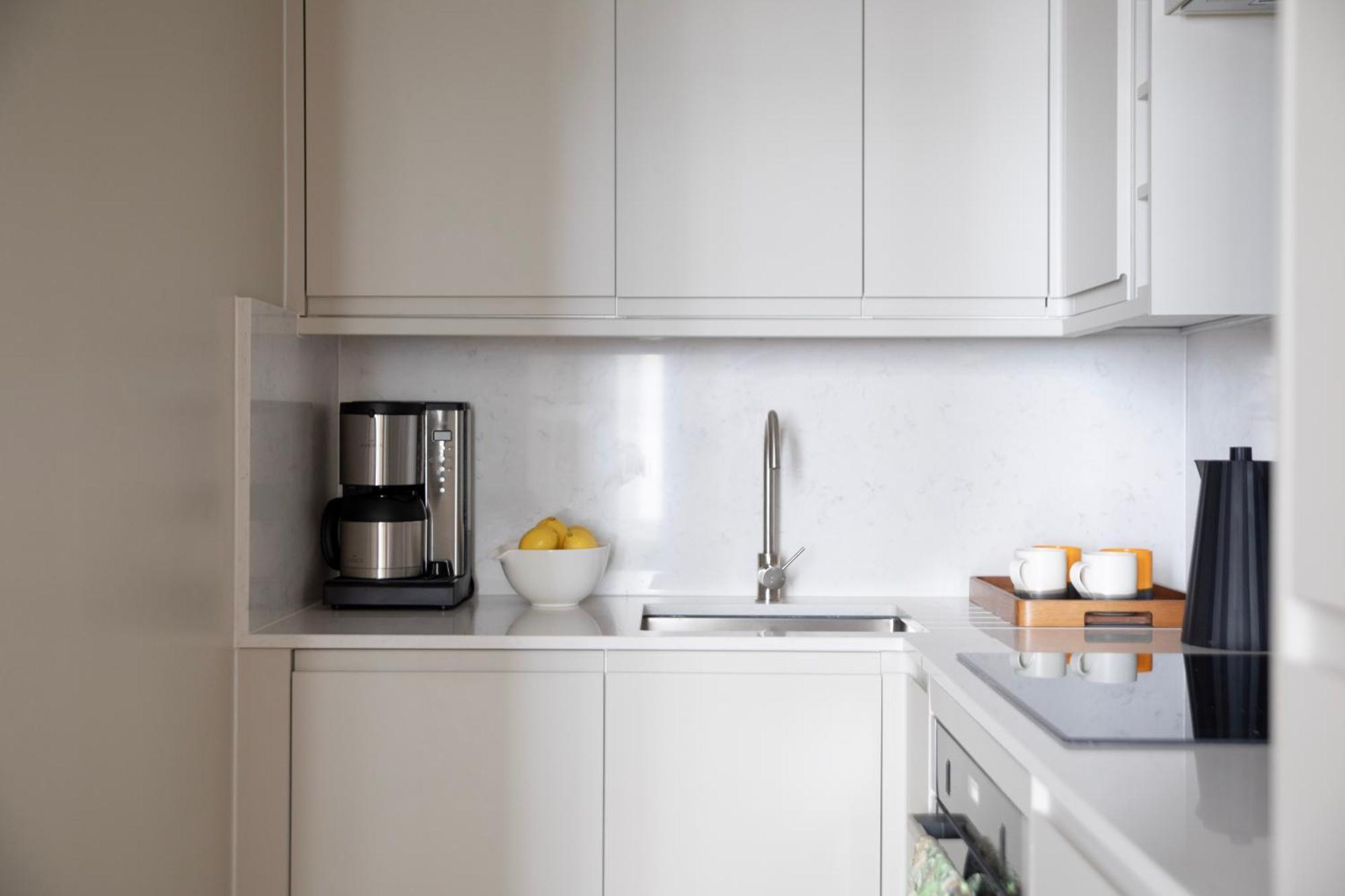 Gulaid House Knightsbridge By Bob W 5* Лондон