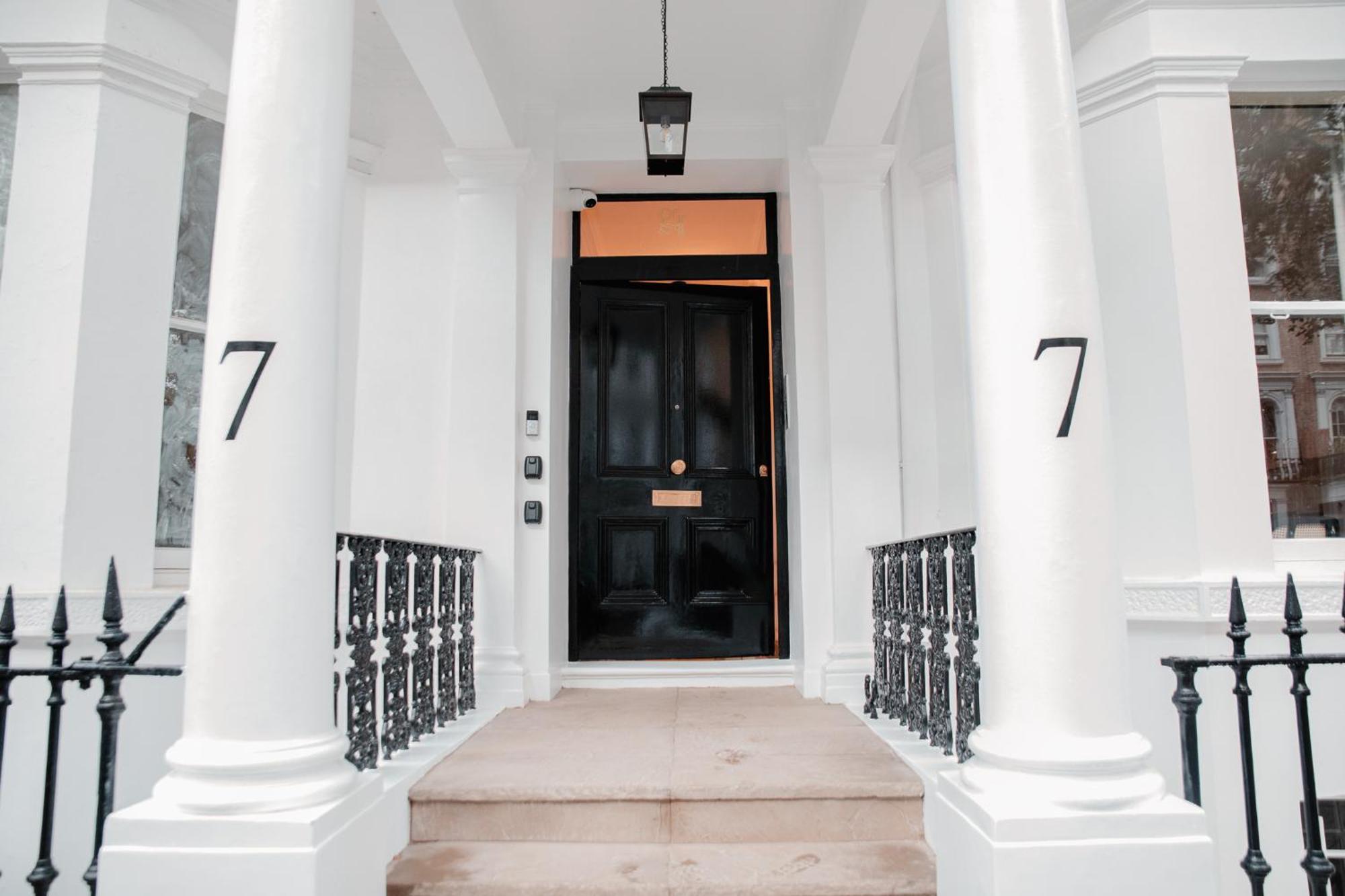 Gulaid House Knightsbridge By Bob W Апарт-отель 5*